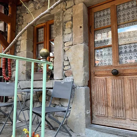 Maison De Village